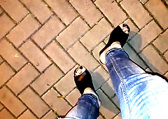 ebony platform plunges