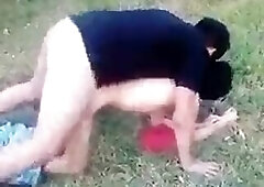 Mi amigo y yo nos cogimos a un morro en el bosque