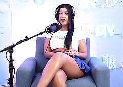 mother I'd like to fuck Lina Henao squirts and screws a stranger until this babe cums hard!