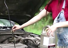 When there's smth wrong with the car, cute gals usually have no idea what to do. Therefore, they're always seeking for assist, but what shou