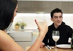 New and former girlfriends skillfully get it on with the date