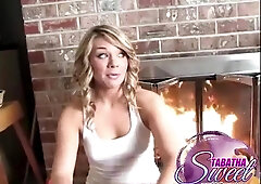 Voluptuous Tabitha's sucking sex