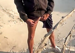 Mike is stroking on the beach again