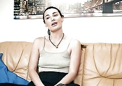 Tanya is a former catwalk model and this day that babe's on our daybed for a casting