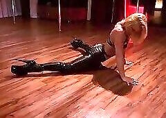 HOT EXOTIC POLE DANCE