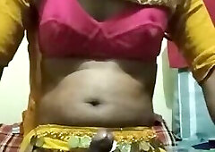 Sexy Shemale Cumming