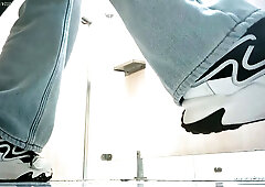 chinese girls go to toilet.547