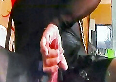 Fat Polka Dots Mean Rivulets of Jizm for succulent lips with Dee !