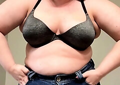 Sexy webcam brunette with big boobs