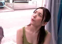 250303丈の長い服を着る奥さん可愛いe1