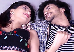 Voluptuous Indian harlot aphrodisiac xxx clip